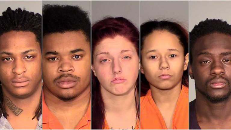 Man Turned Up At Apartment To Pay For Sex Was Robbed Instead Bring Me The News