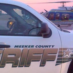 Man stabs woman in chest during argument at Grove City home