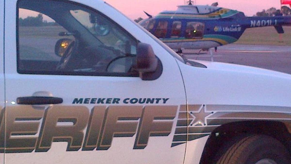 Man stabs woman in chest during argument at Grove City home