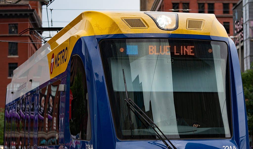 Officials ID bicyclist killed in weekend collision with light rail ...