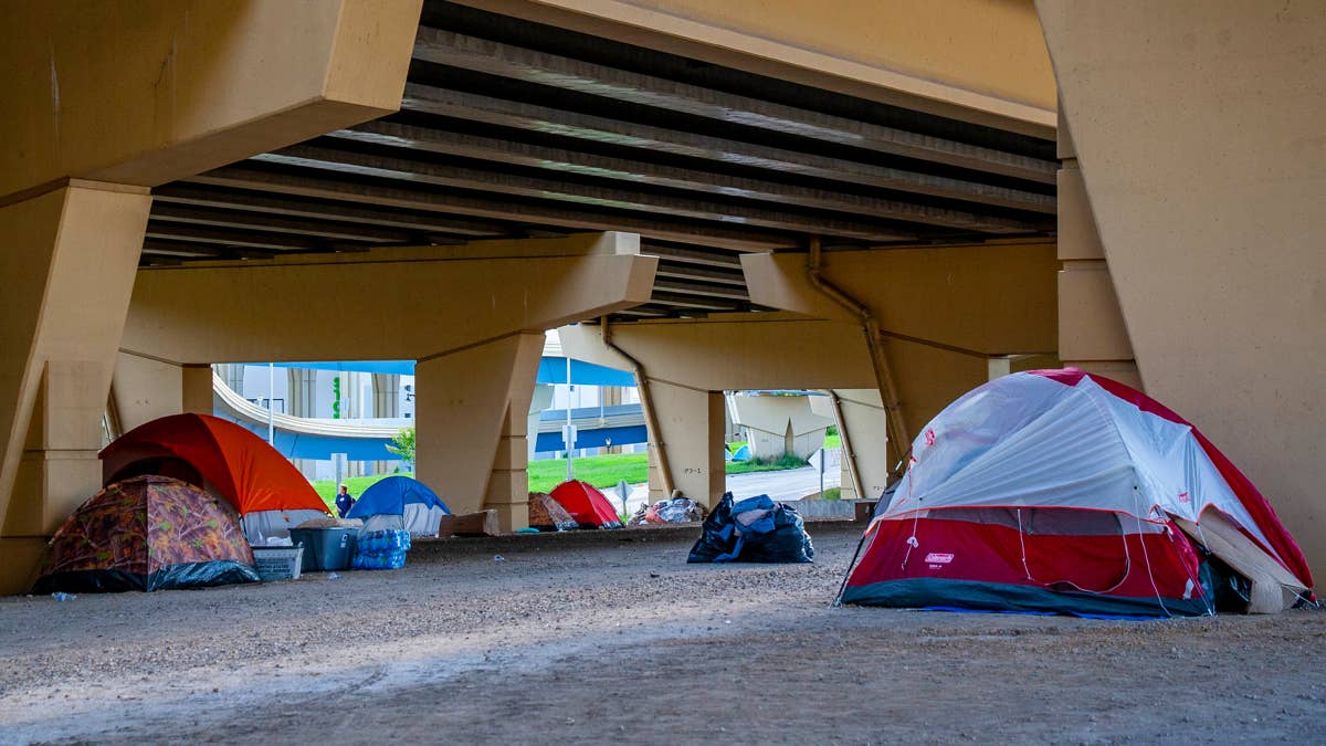 Minneapolis considers plan to designate lots where unsheltered residents can sleep in cars