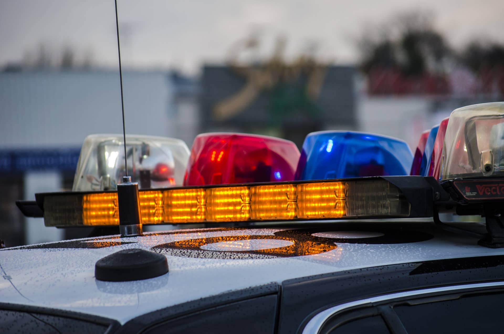 Child, 4, safe after thief steals mother's car outside Minneapolis hospital