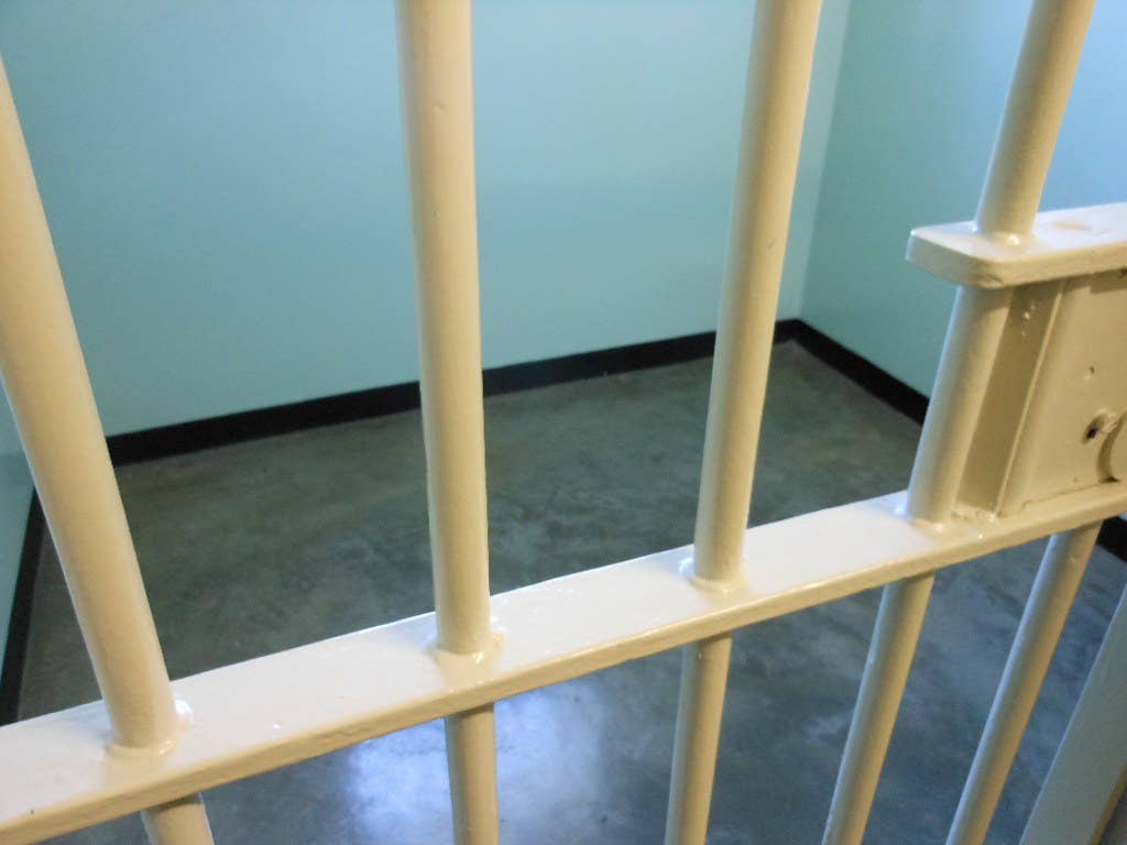 Man freed after 18 years in prison as prosecutors dismiss murder ...