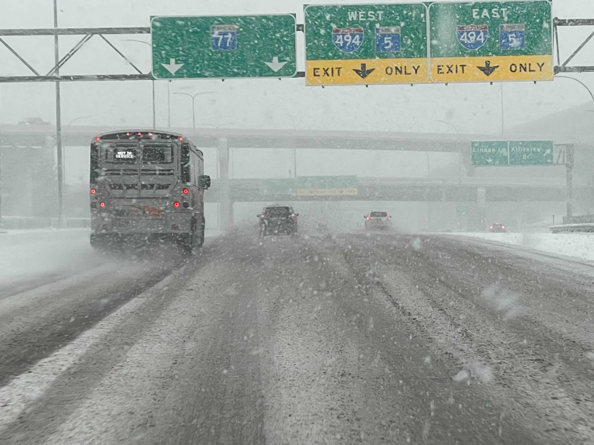 Persistent snow causing major problems on Twin Cities roads Friday ...