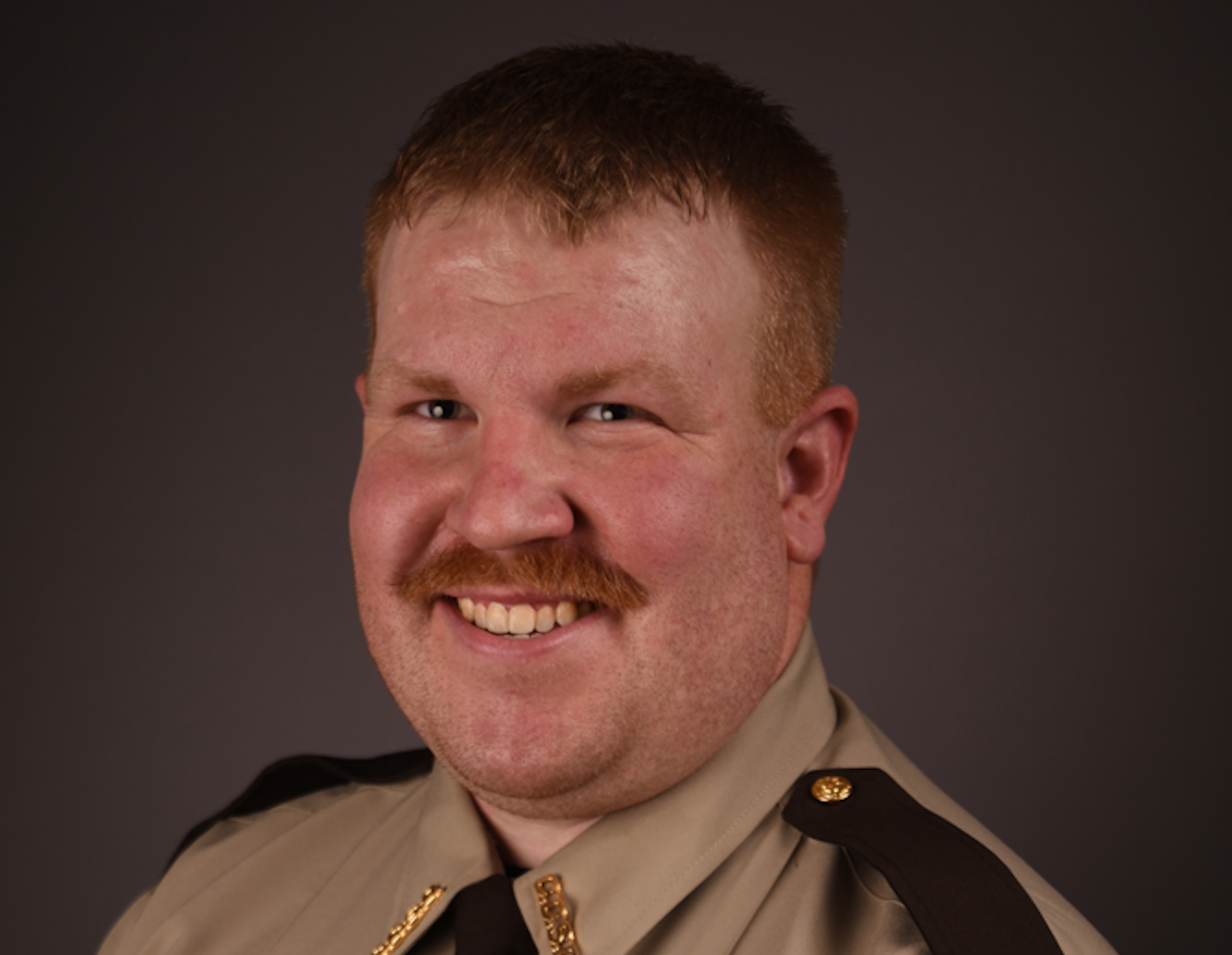 Sheriff's deputy arrested for drunk driving, crashing at car wash ...