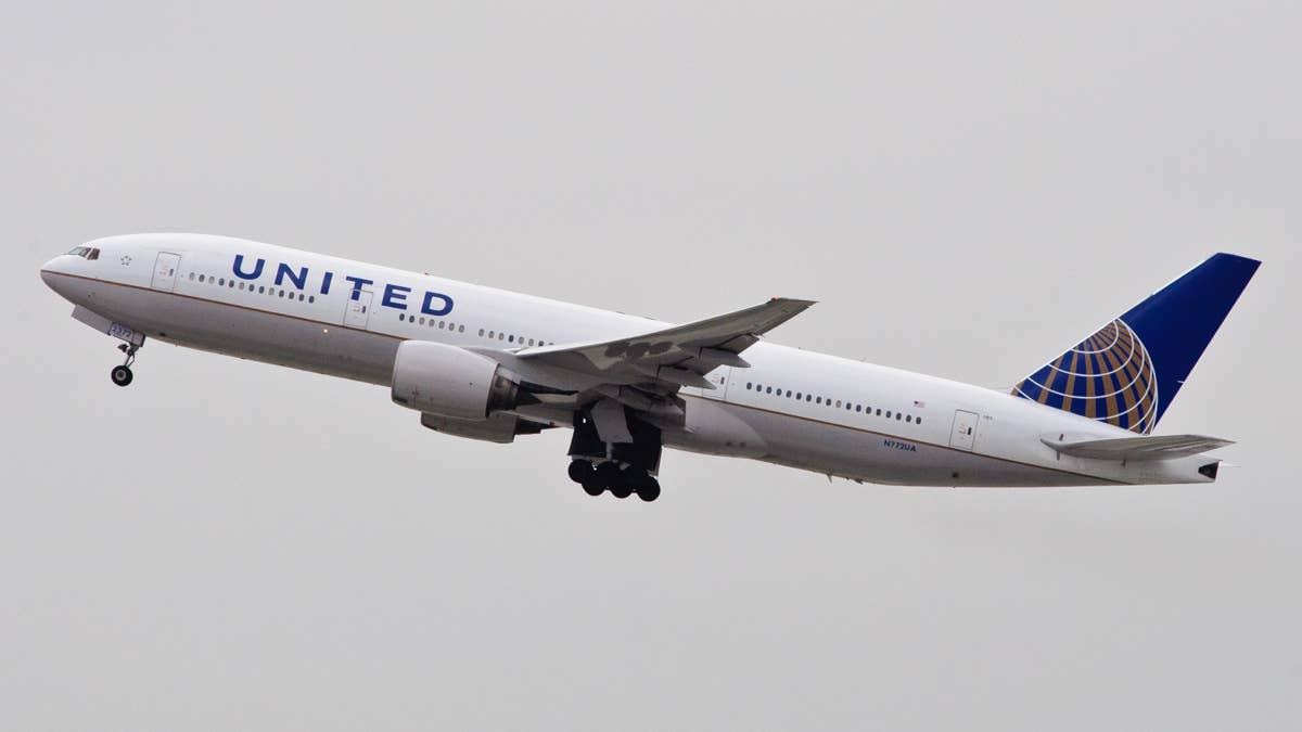 United flight from Chicago to Minneapolis diverted due to 'unruly passenger'