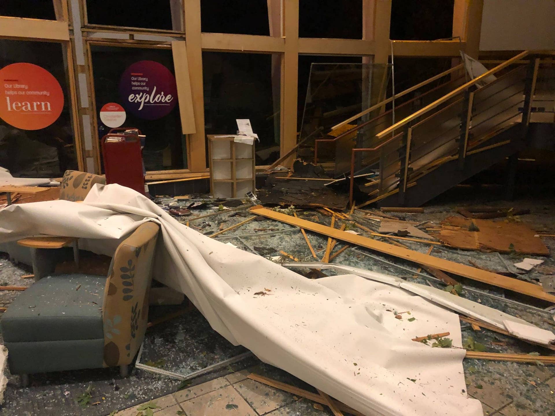 Pictures: Storm causes huge damage to library, planes at MSP, and more ...