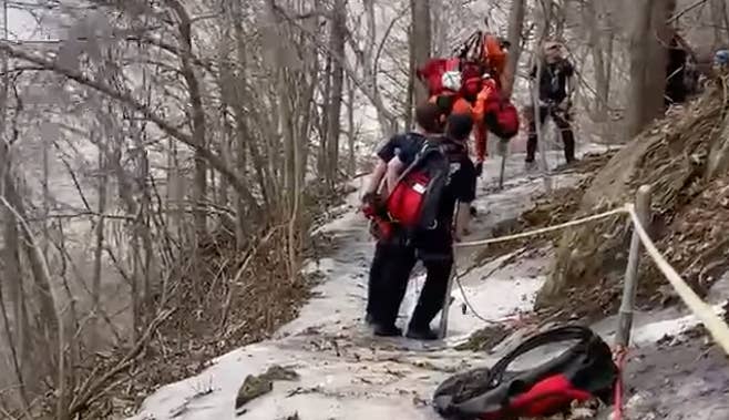 Watch: Family-of-three rescued from Red Wing bluff - Bring Me The News