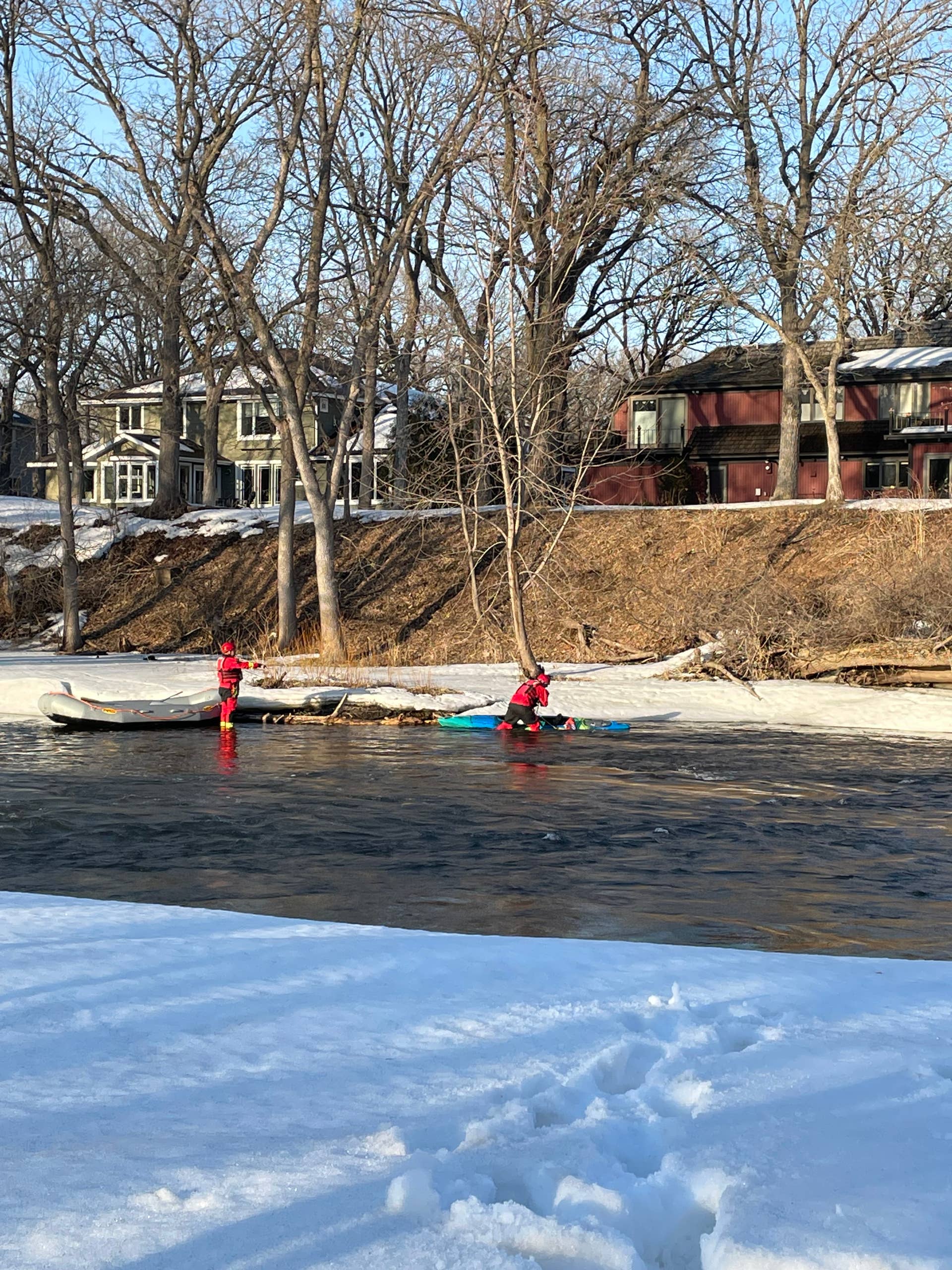 Two kayakers rescued on Sauk River - Bring Me The News