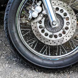 Motorcyclist, 27, killed in Benton County collision with minivan