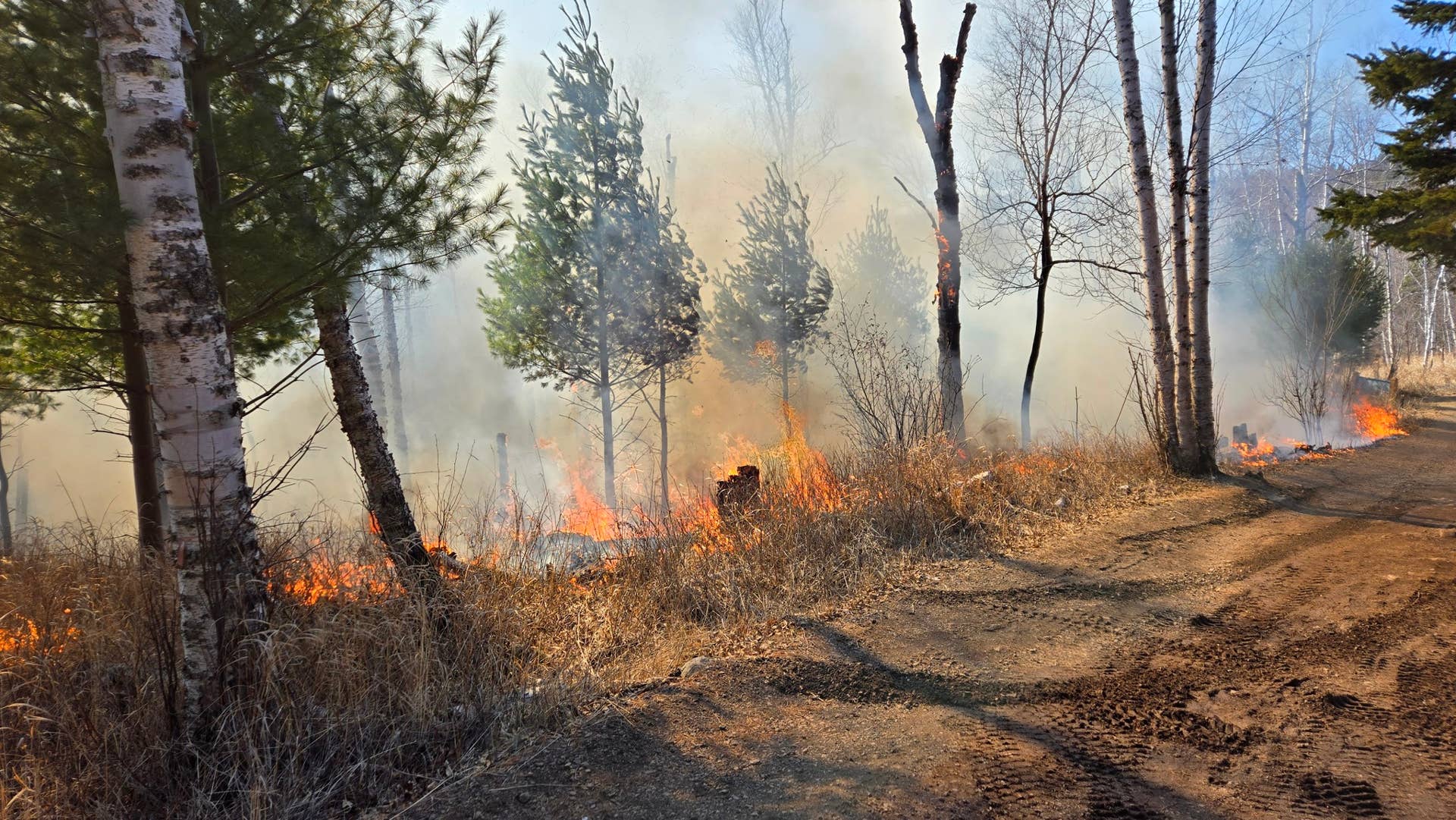 A wildfire forced evacuation of historic Split Rock Lighthouse this ...