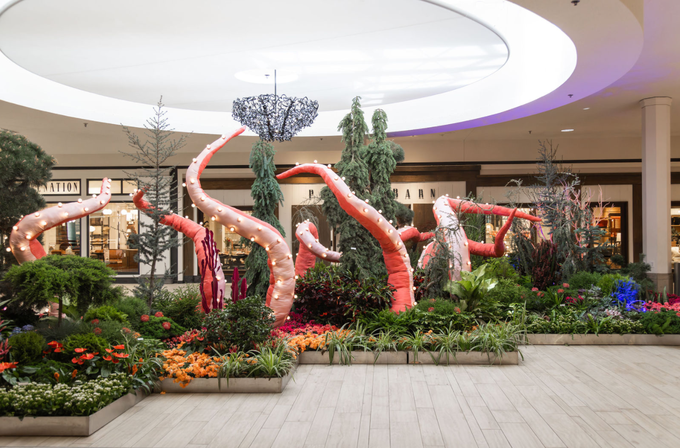 Galleria unveils massive sea-inspired floral installations - Bring