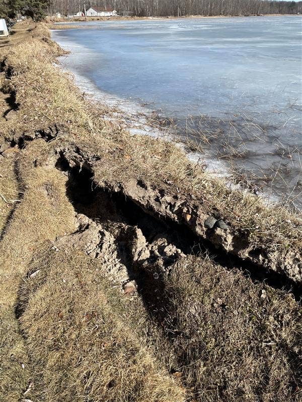 Ice ridges damage northern Minnesota shoreline - Bring Me The News