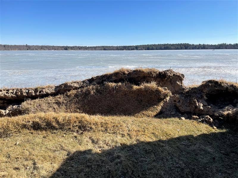 Ice ridges damage northern Minnesota shoreline - Bring Me The News