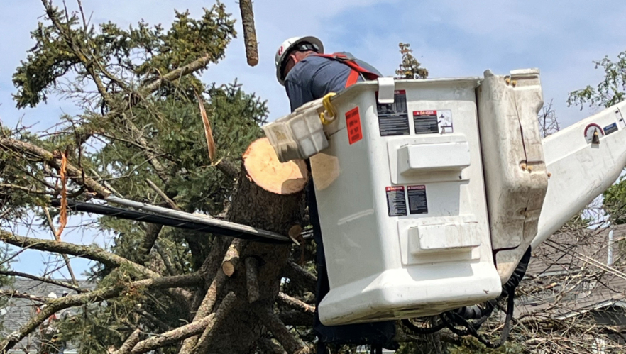 Work continues on storm cleanup as some residents enter third day ...
