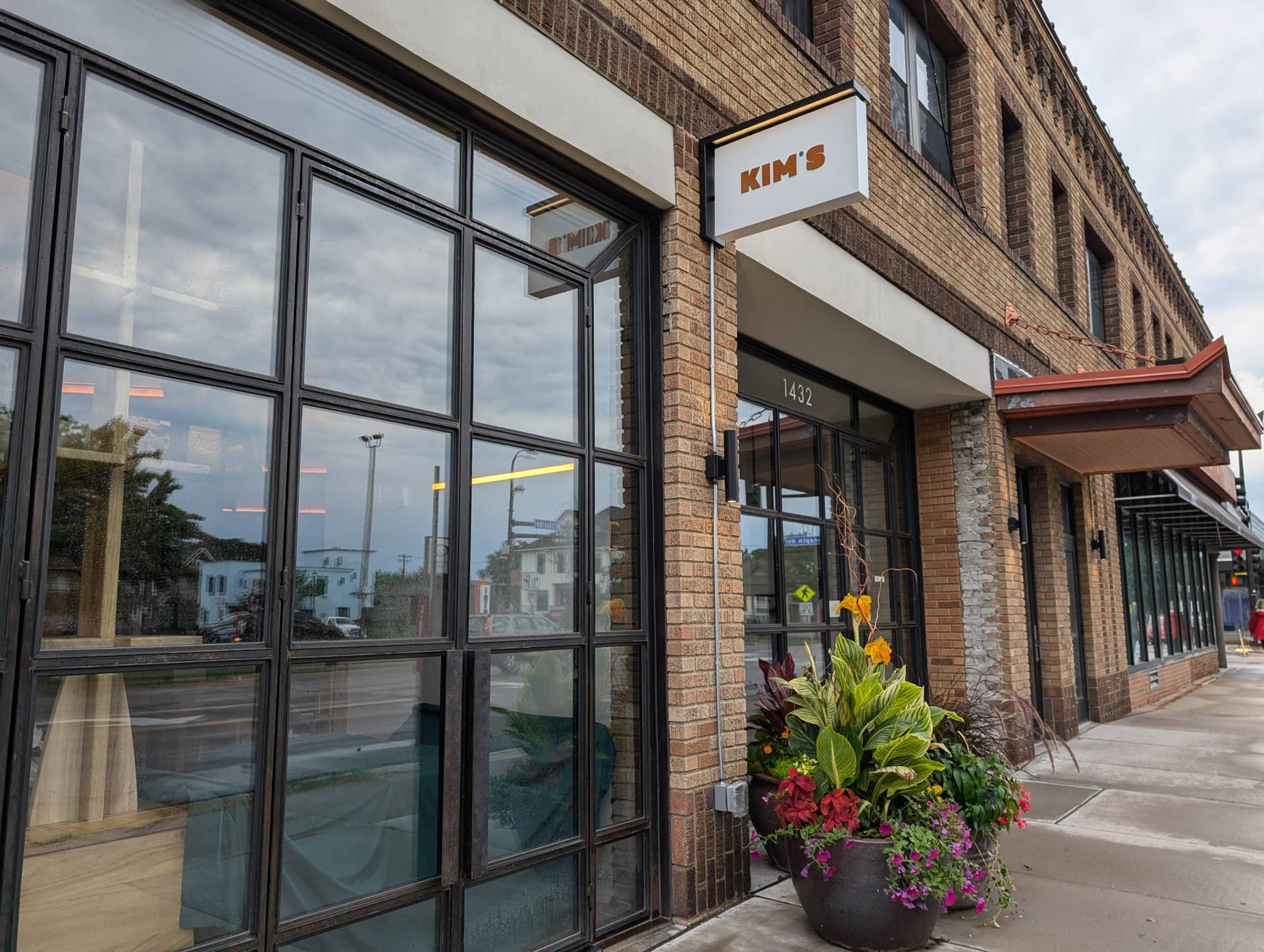 Kim's closes earlier than planned; workers launch relief fund - Bring ...