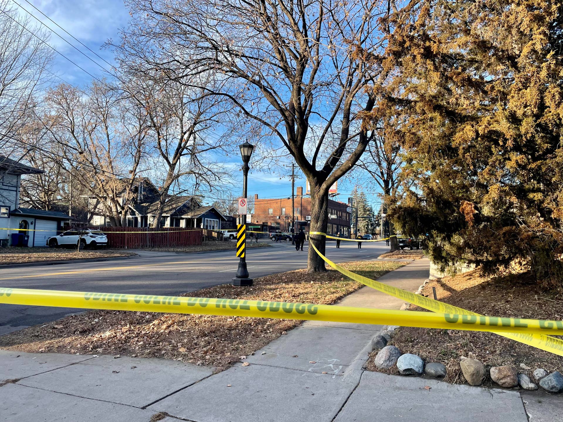Alleged suspect critically injured, officer shot in leg in St. Paul ...