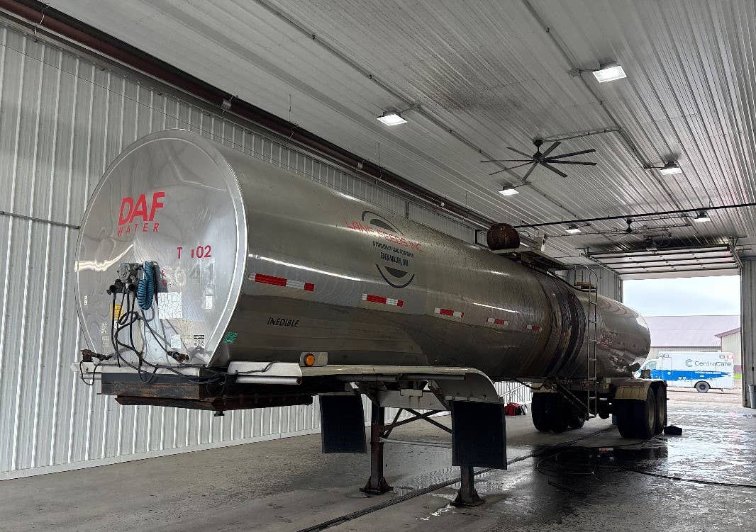 Man, 25, dies after falling into tanker trailer he was cleaning - Bring ...