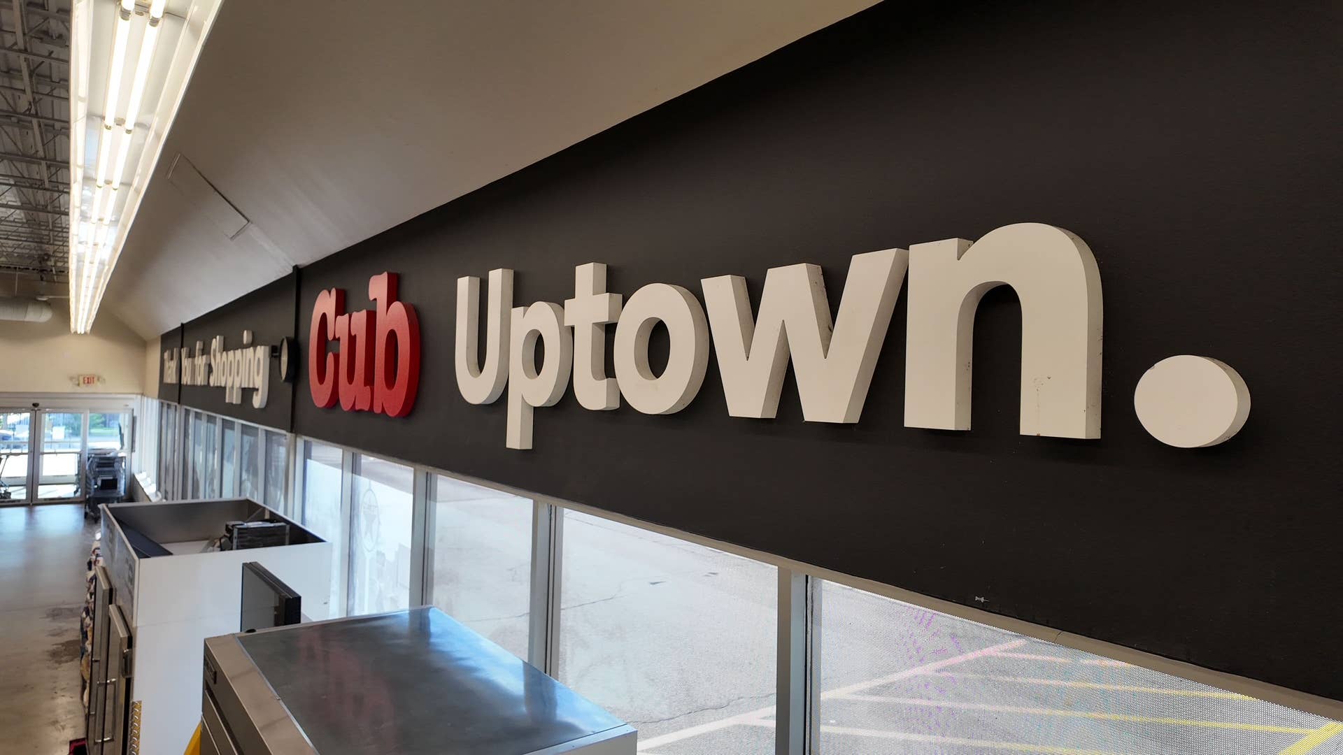 Cub Foods reopens in Uptown with new products, refreshed layout - Bring ...