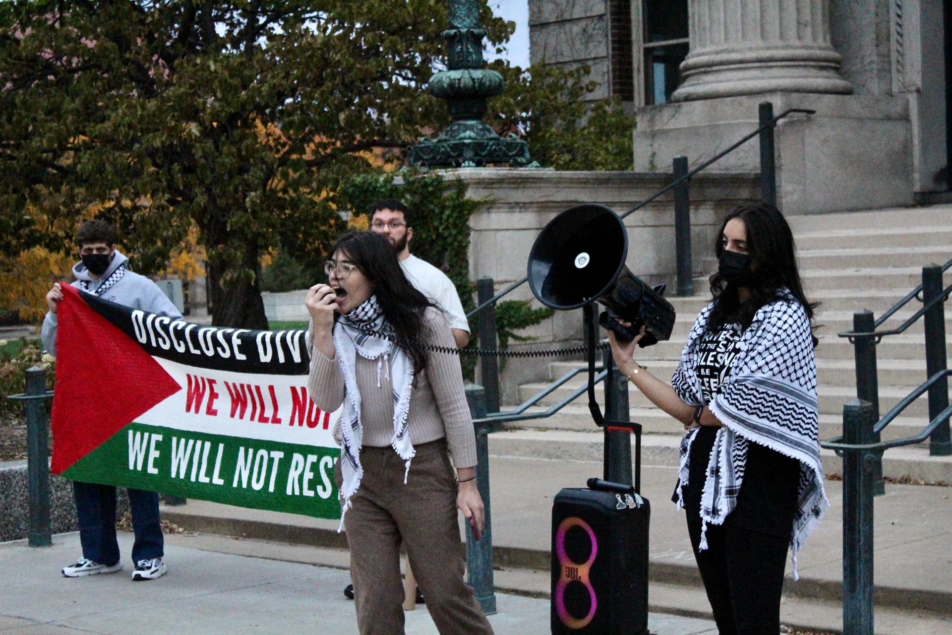 Demonstrators march on U of M campus after pro-Palestine protesters ...