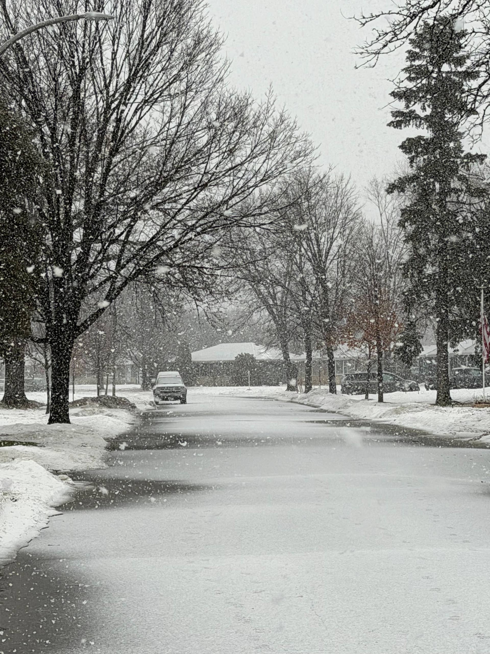 NOAA sees 69% chance of record El Niño as 'Super' El Niño looks like a done deal for autumn and winter; Minnesota braces for mild winter