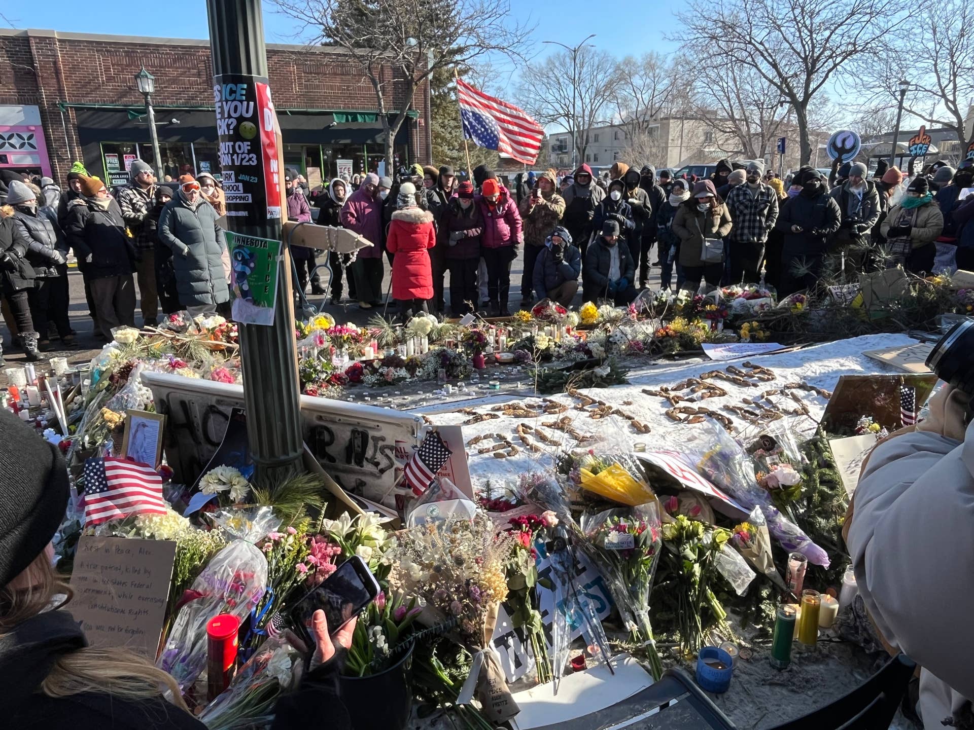List of major ICE, protest updates in Minnesota on Sunday, Jan. 25 ...