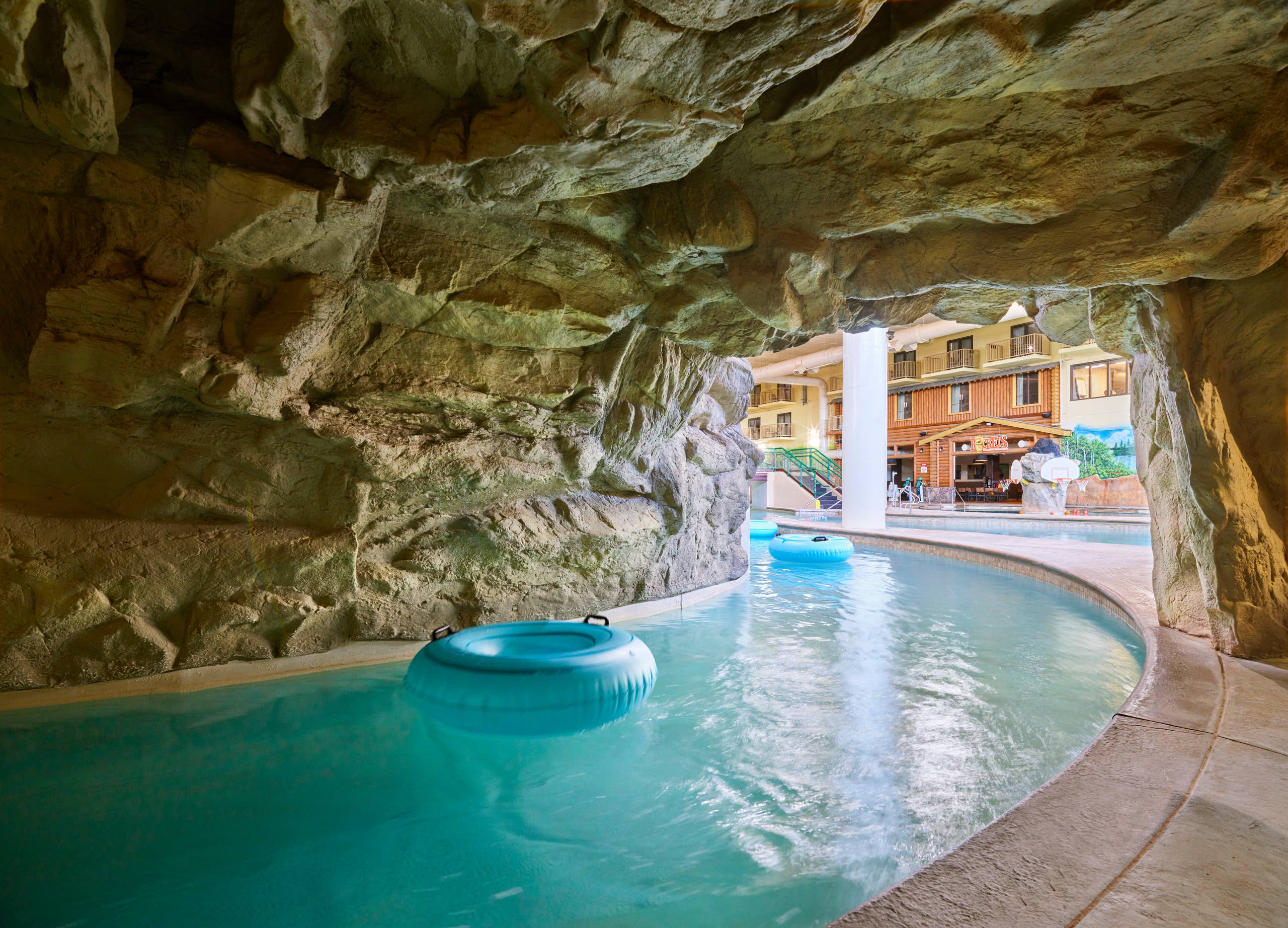 Great Wolf Lodge introduces season passes for the first time - Bring Me ...