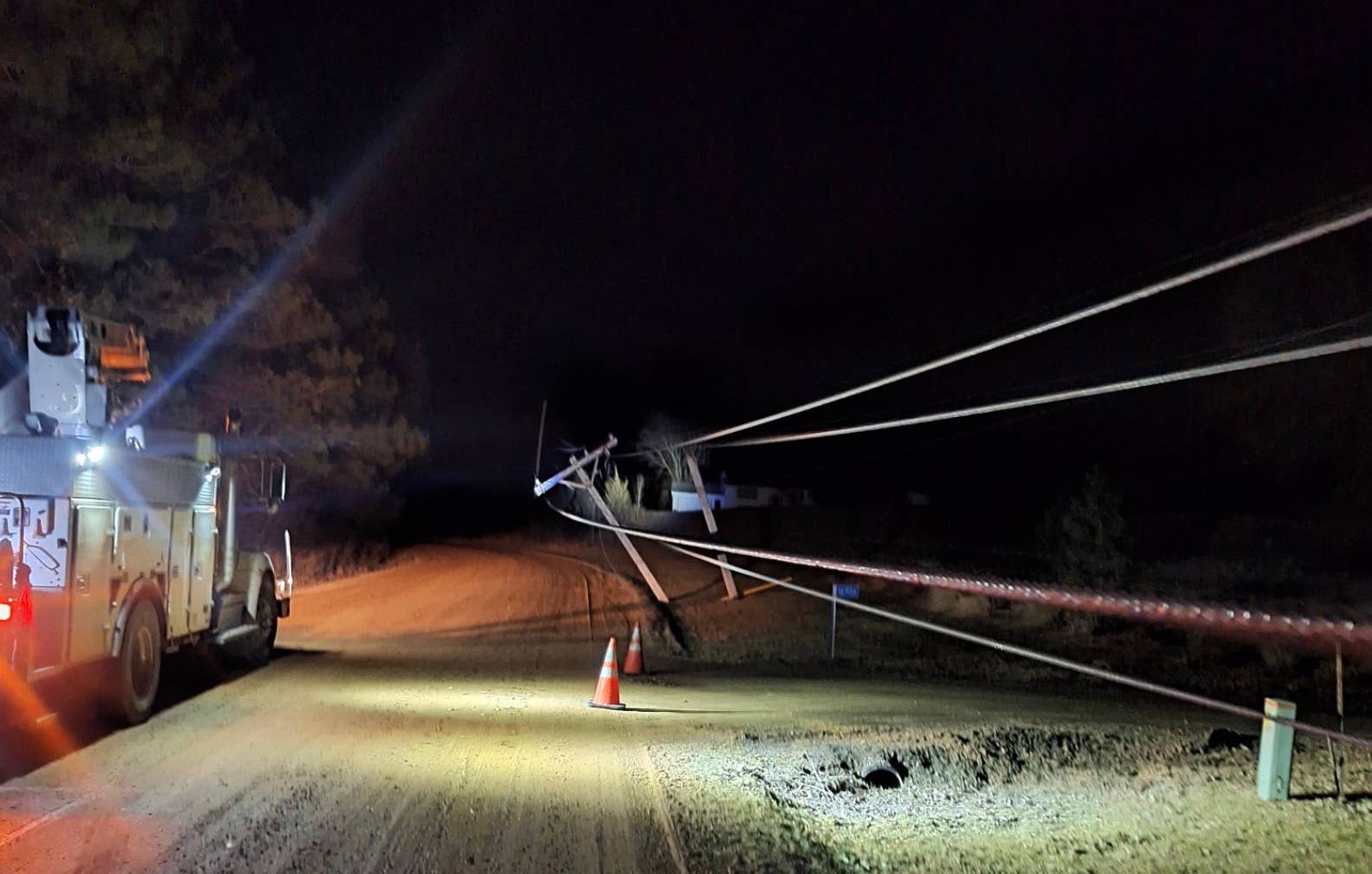 Power outages reported as high winds hammer Twin Cities - Bring Me The News
