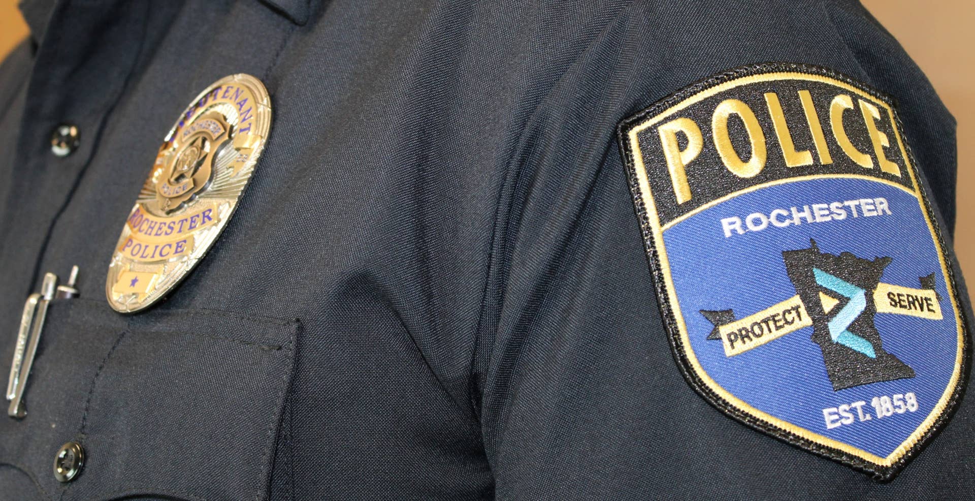 Rochester woman allegedly threatened driver with box cutter in road rage incident