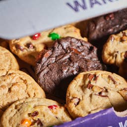 Late-night bakery Insomnia Cookies opens 3rd Minneapolis location
