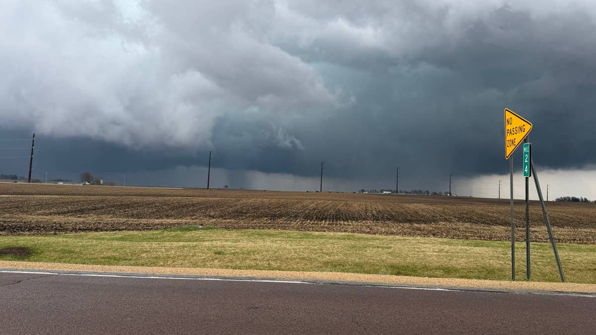 Severe thunderstorm watch: Tennis ball-sized hail and 70 mph winds could hit Minnesota