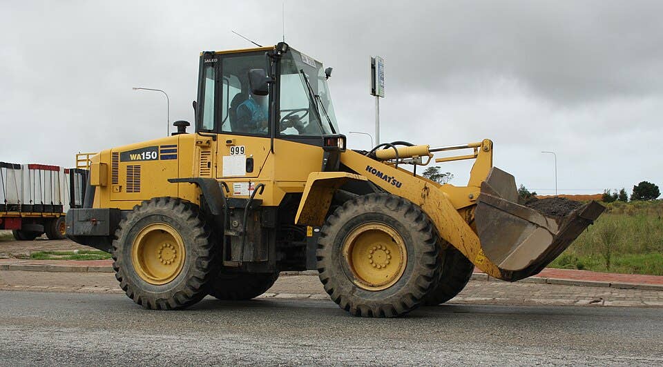 Minnesota family of 5 injured after van hits construction loader
