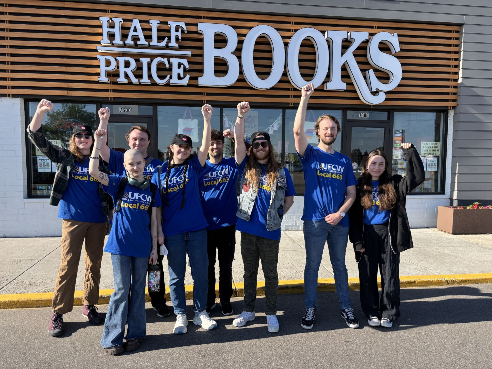 Workers at another Half Price Books move to unionize