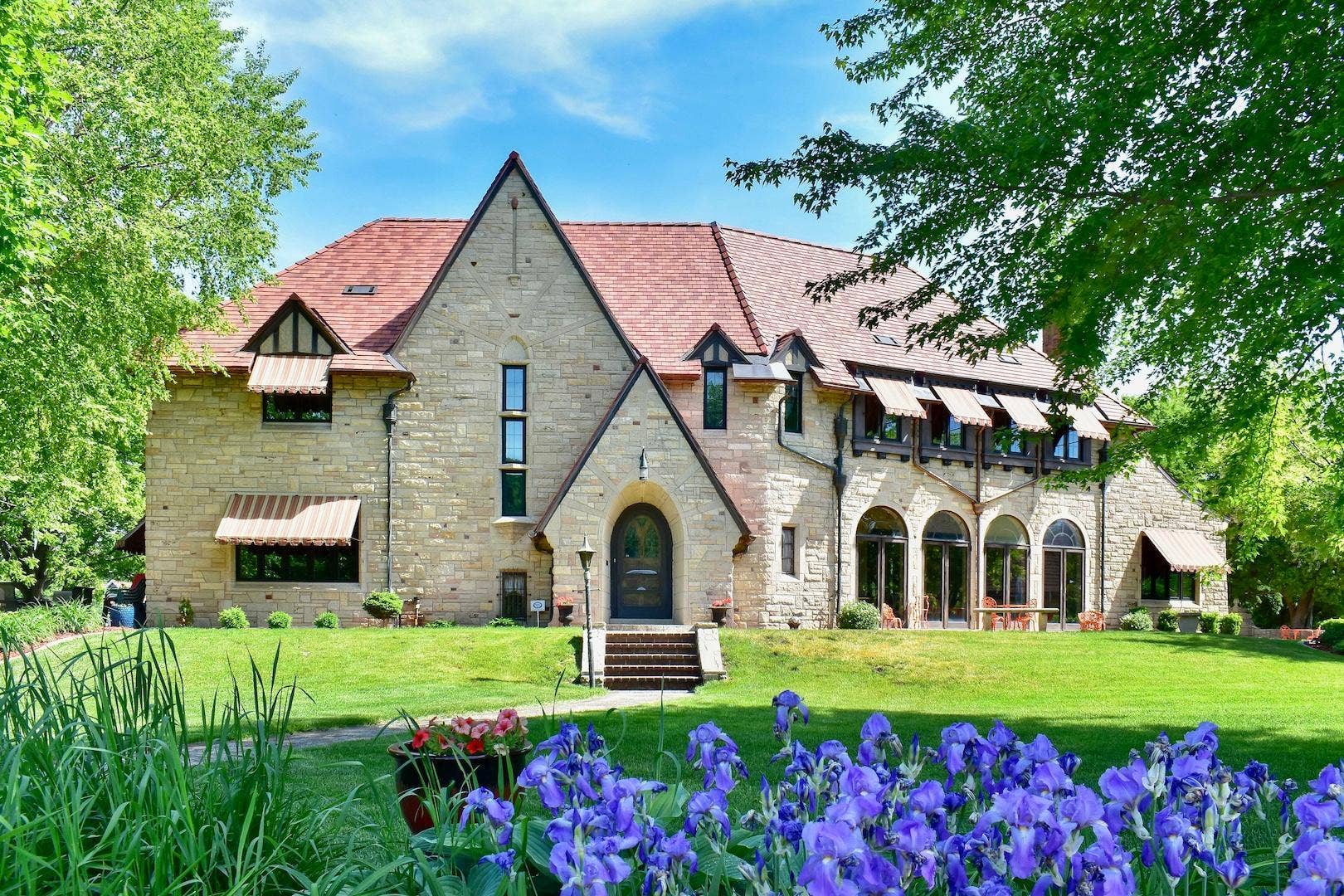 English manor-style home with Lake Winona view hits market for almost $2.2M