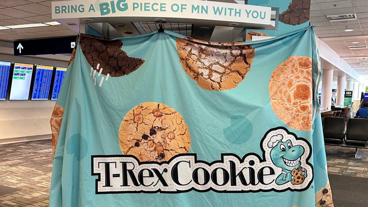Twin Cities giant cookie company announces closure of MSP airport stand