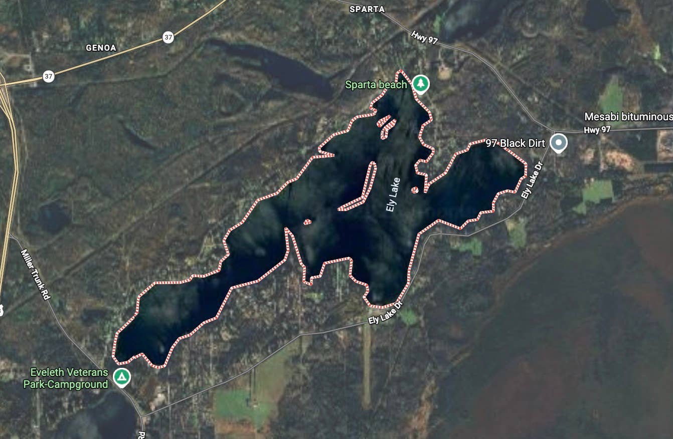 Man paddleboarding with daughter drowns on St. Louis County lake