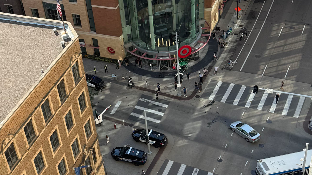 Multiple victims, including 2 police officers, in downtown Minneapolis shooting