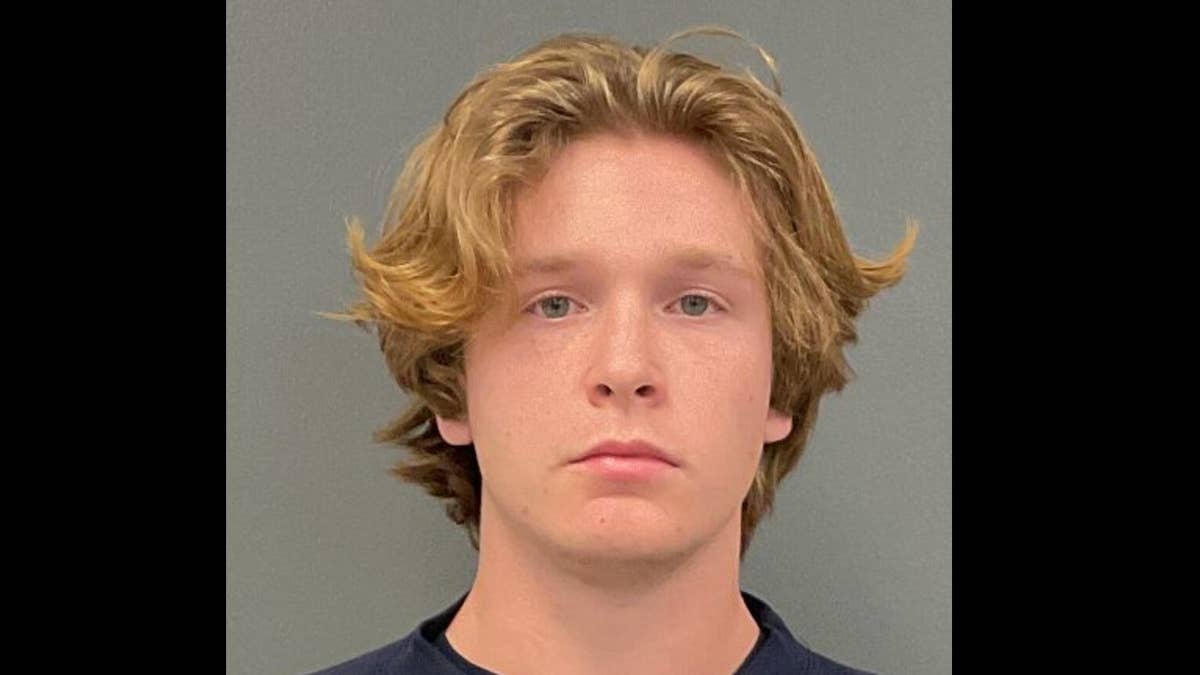Charges: 18-year-old kidnapped girlfriend at high school before attempted strangulation