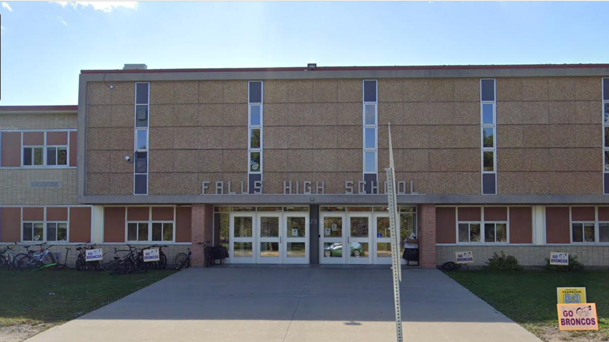 Report of gun sparks police response to International Falls school