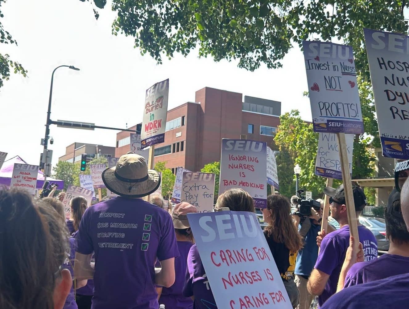 Hospice nurses with Allina Health begin strike, doctors plan to start striking on Monday