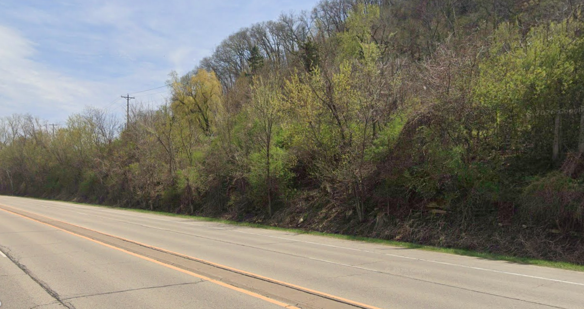 Highway 61 shut down after crash near Red Wing correctional facility