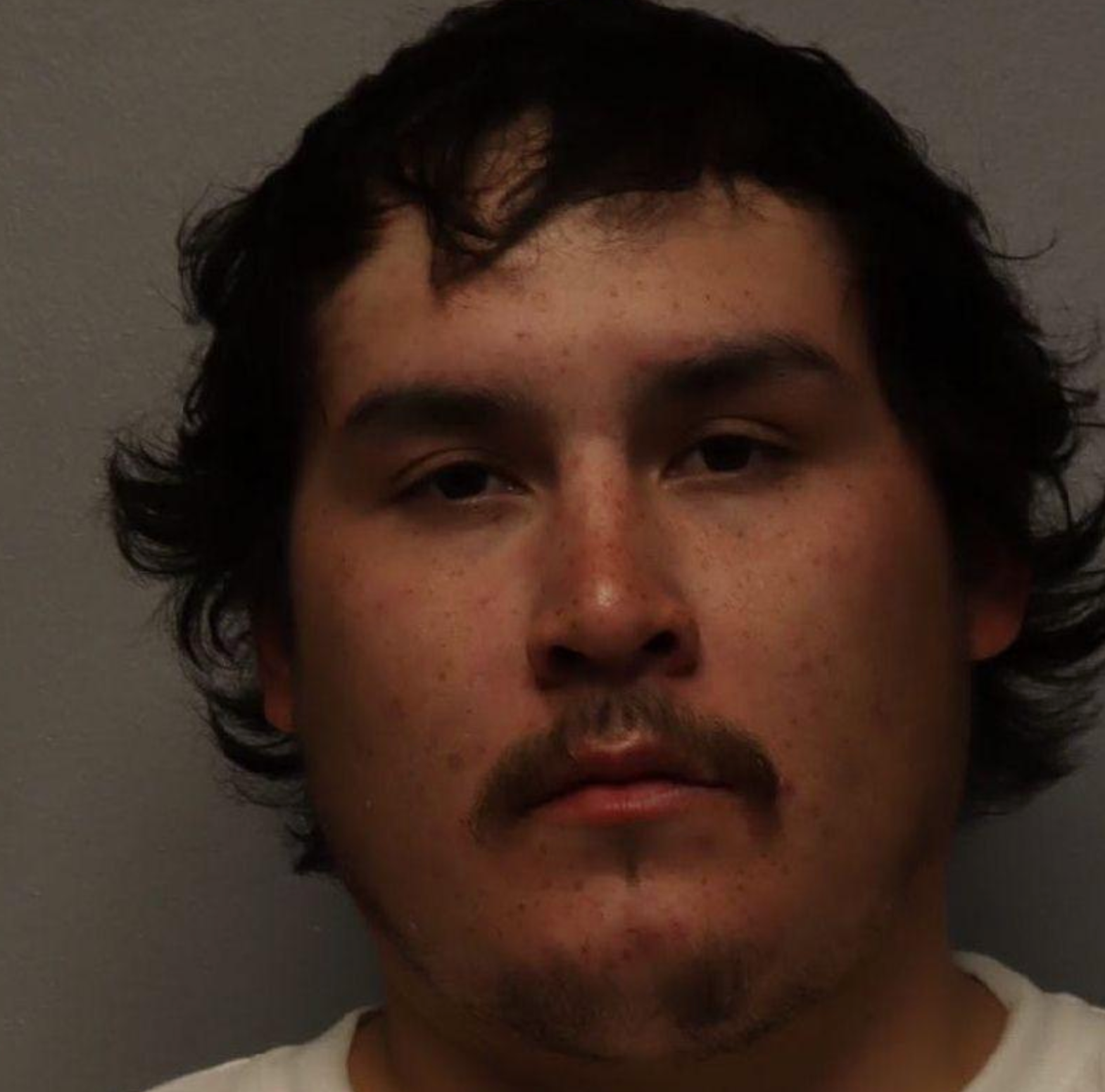 Charges: Man stabbed stranger in Duluth bar because he thought victim was gay