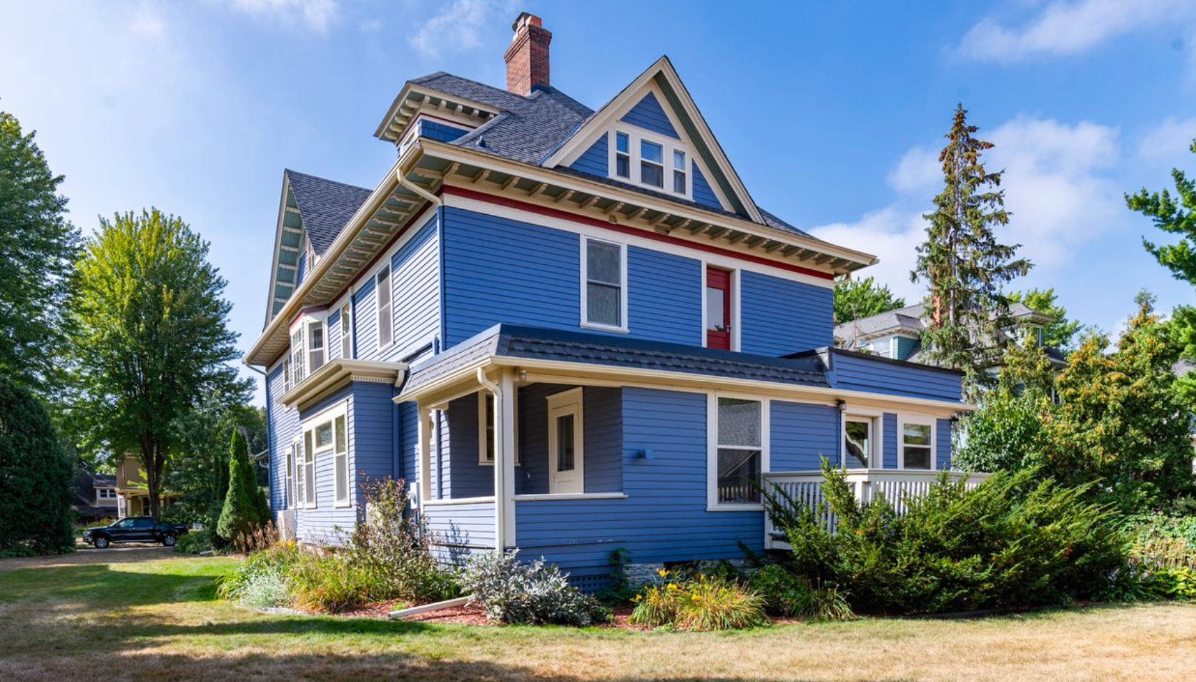 Gallery: 'Charming' home in St. Paul's Summit Hill area lists for $1.35M