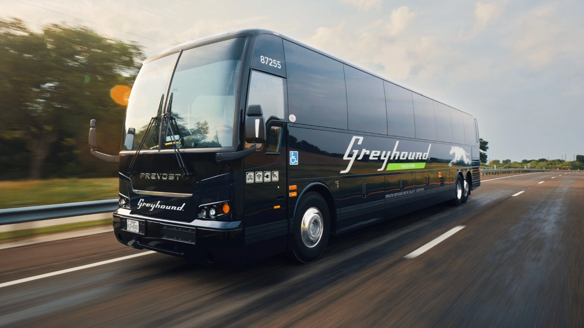 Greyhound adds new bus line between Minneapolis, Kansas City
