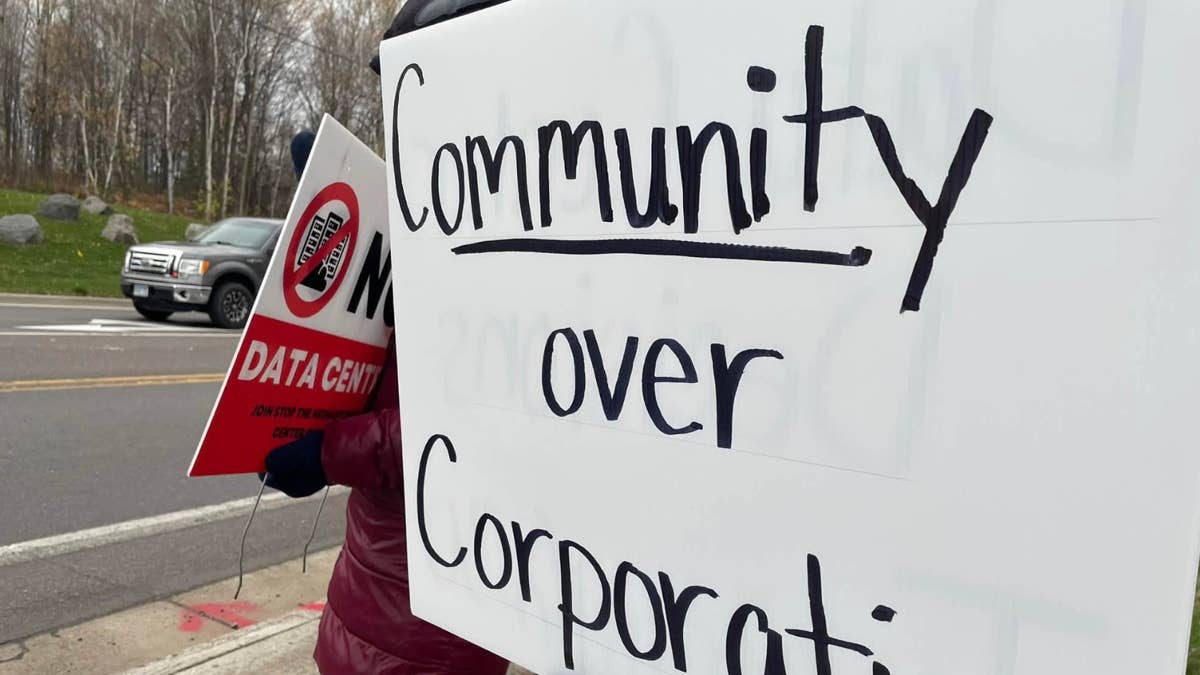 Hermantown unanimously approves Google data center over public objections at contentious meeting