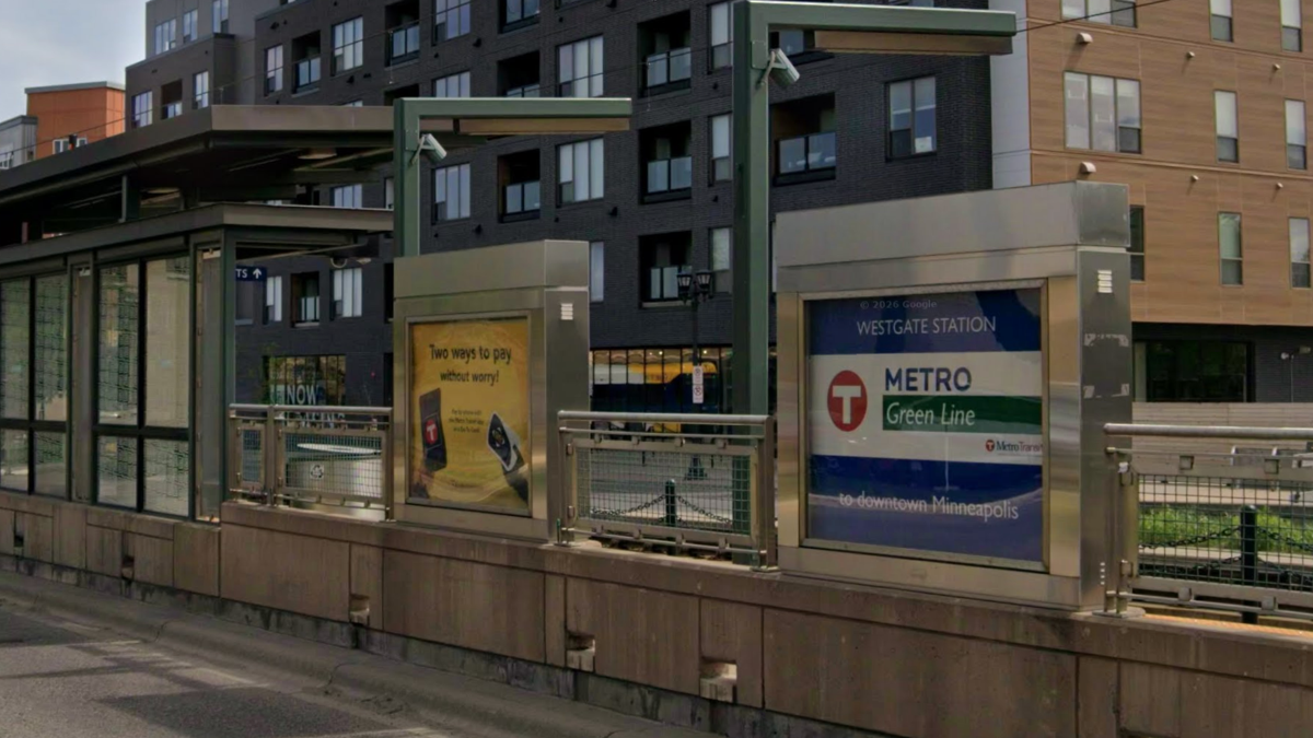 Shooting leaves one dead on Metro Transit light rail train
