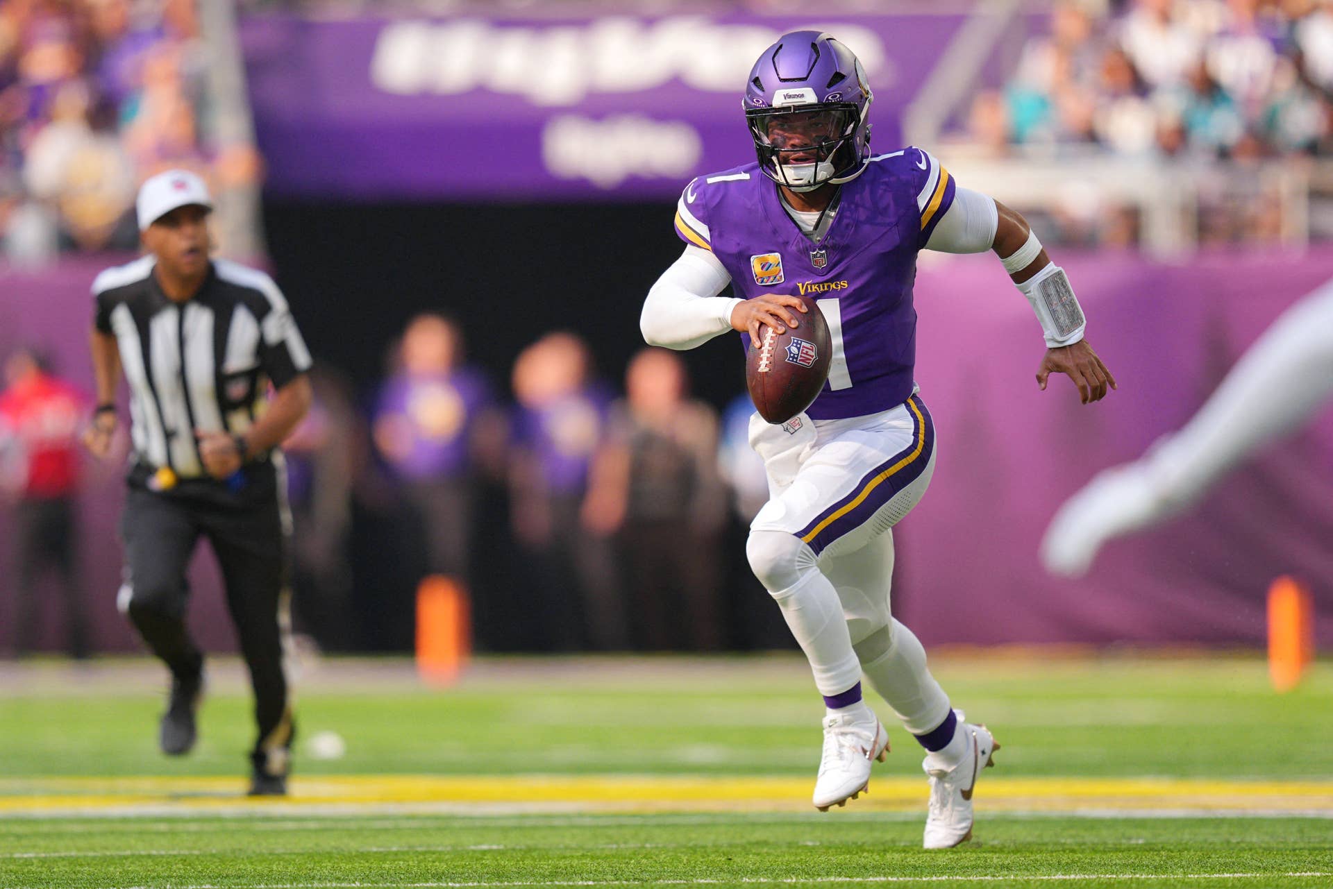 Vikings-Dolphins reaction: Refs steal the show and what's wrong with Kyler Murray?