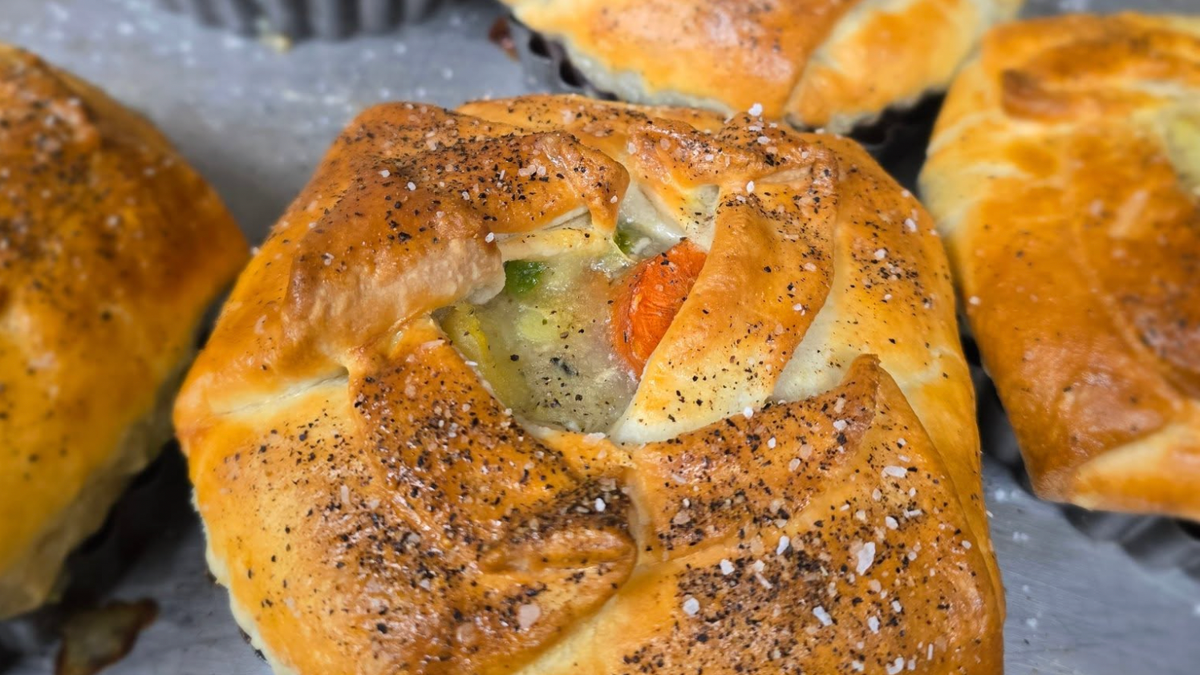 Savory Bake House has reopened after move to St. Paul