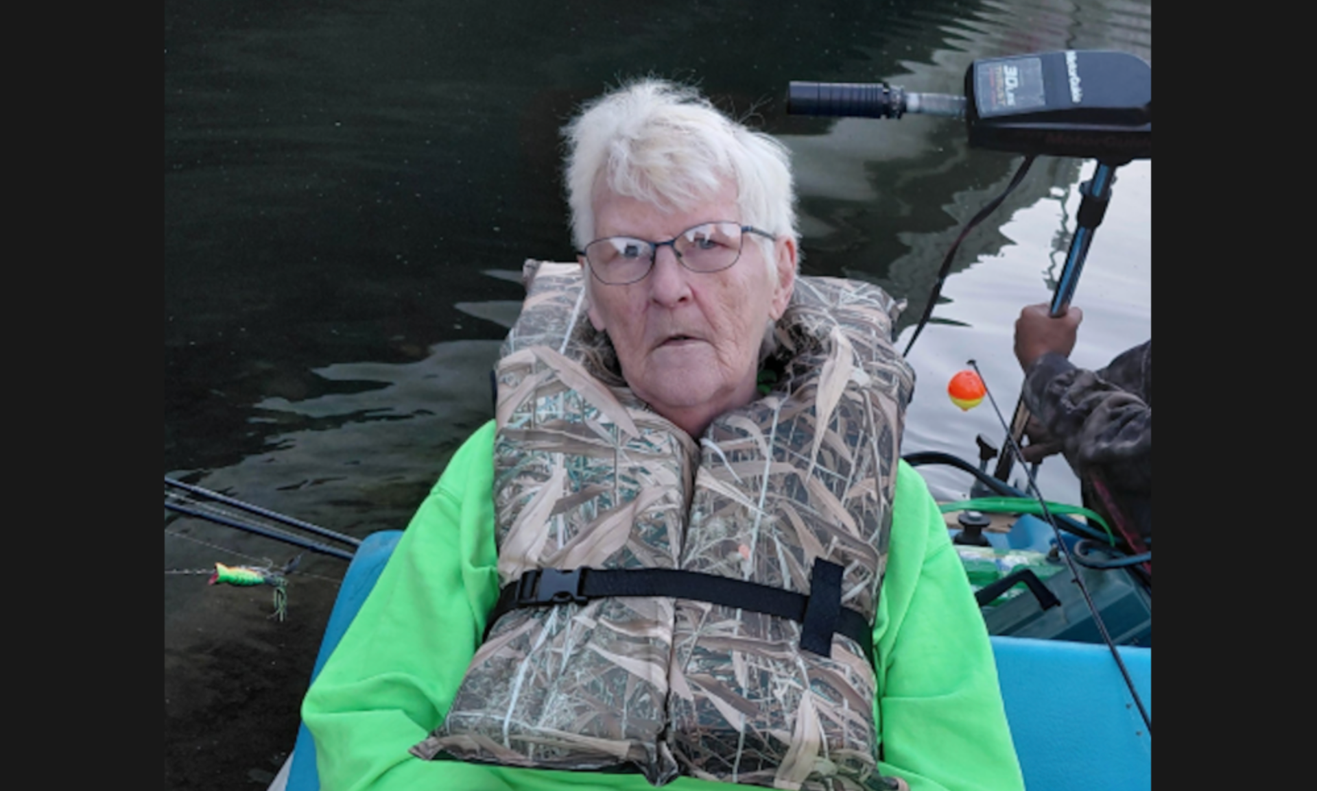 Woman rescued from overturned boat on Minnesota lake dies from injuries