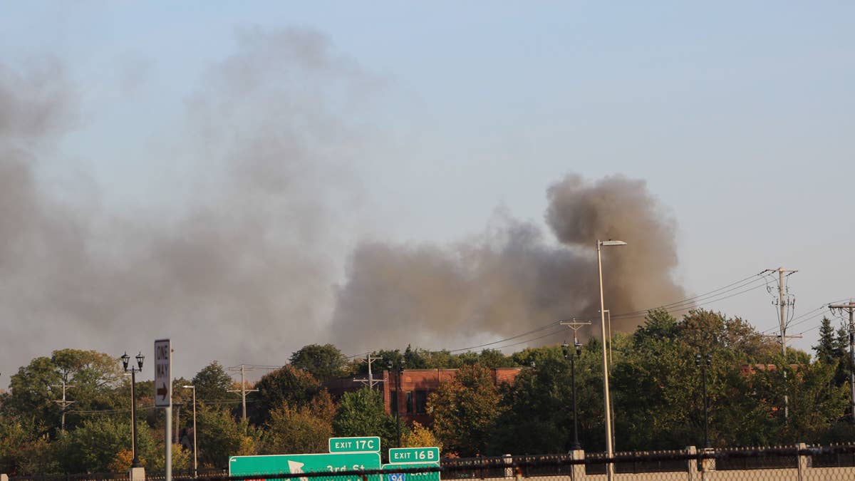Roofs collapse as large fire roars in Minneapolis; 2 firefighters injured